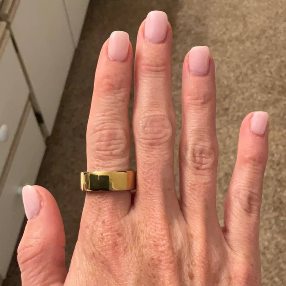 Oura Ring Gen 4 – Heritage Gold – Size 7 - Picture 4 of 6